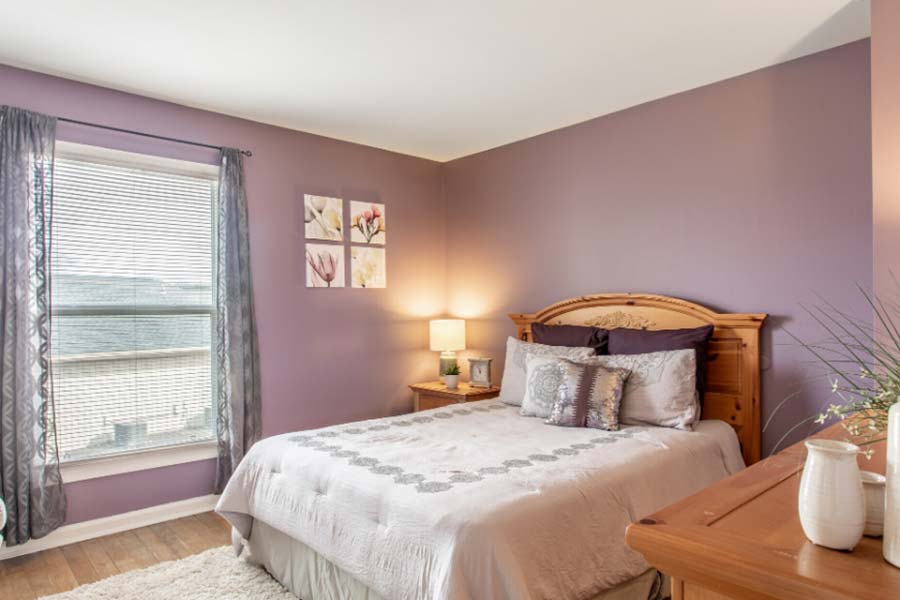 Yorktown Colony Apartments interior master bedroom